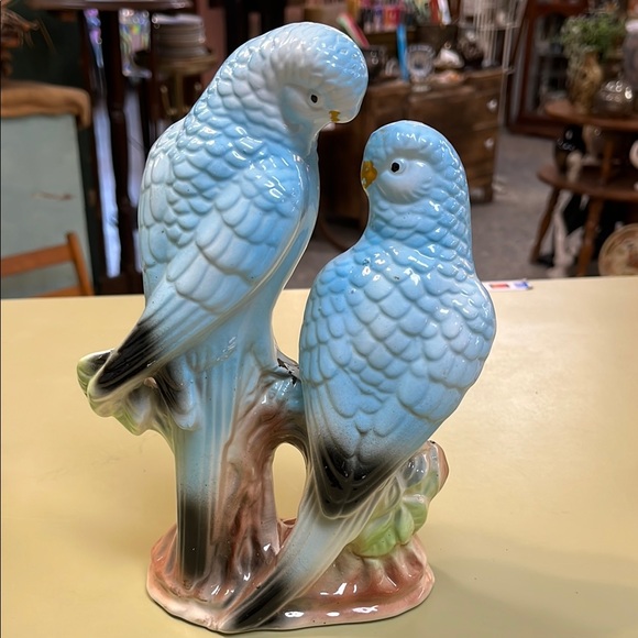 Vintage Blue and White Parakeet Ceramic Figurine - Picture 6 of 7